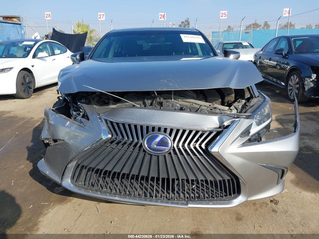58ACA1C14MU010098 Lexus ES 300H
