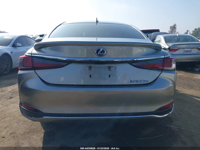 58ACA1C14MU010098 Lexus ES 300H