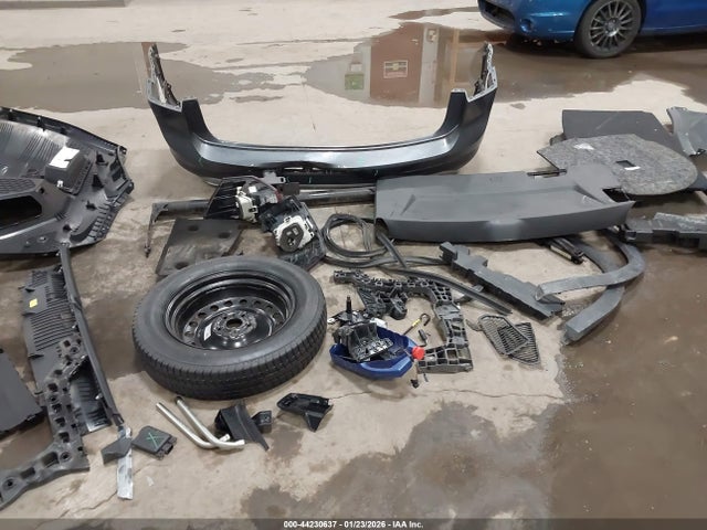 2019 Volkswagen Atlas 3.6l V6 S მანქანა იყიდება აუქციონზე, vin: 1V2GR2CAXKC601338, აუქციონის ნომერი: 44230637