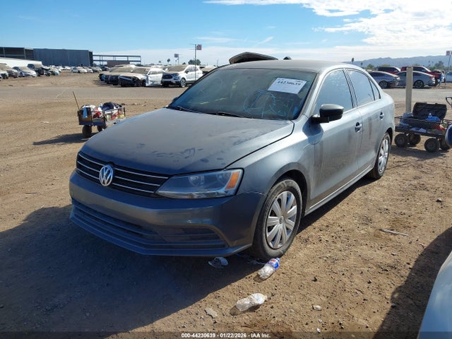 3VW167AJ4GM302639 Volkswagen Jetta 1.4t S