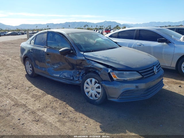 3VW167AJ4GM302639 Volkswagen Jetta 1.4t S