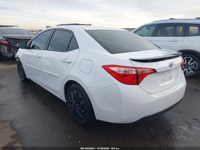 2T1BURHE8JC058169 Toyota COROLLA LE