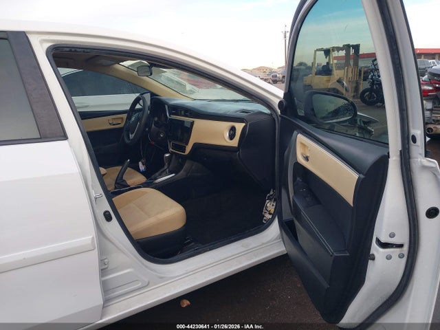 2T1BURHE8JC058169 Toyota COROLLA LE