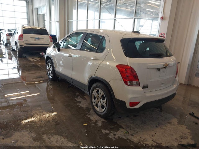 Auction sale of the 2018 Chevrolet Trax Ls, vin: 3GNCJKSB5JL237373, lot number: 44230660