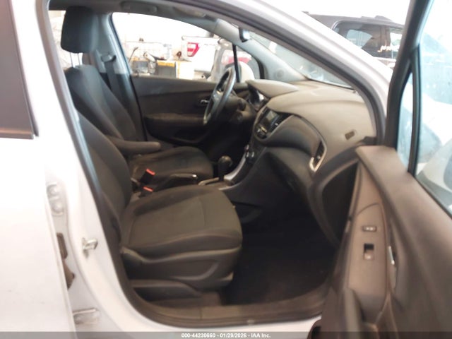 Auction sale of the 2018 Chevrolet Trax Ls, vin: 3GNCJKSB5JL237373, lot number: 44230660
