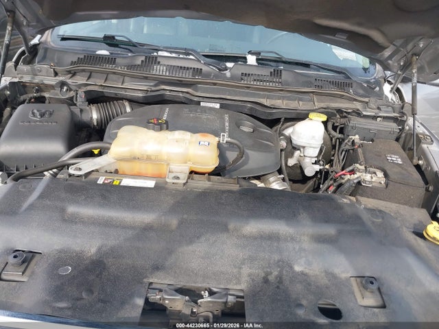 2019 Ram 1500 Classic მანქანა იყიდება აუქციონზე, vin: 1C6RR6NM4KS747658, აუქციონის ნომერი: 44230665