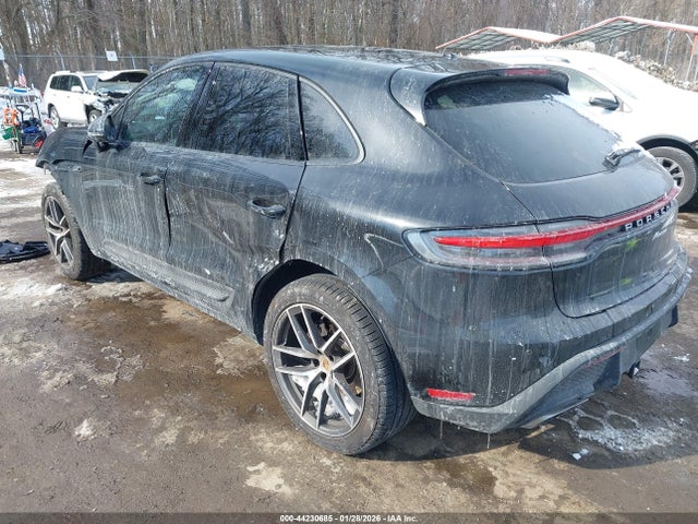 2025 PORSCHE MACAN WP1AA2A50SLB06438 Photo 2