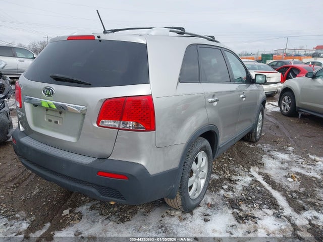 2013 KIA SORENTO 5XYKT3A64DG349599 Photo 3