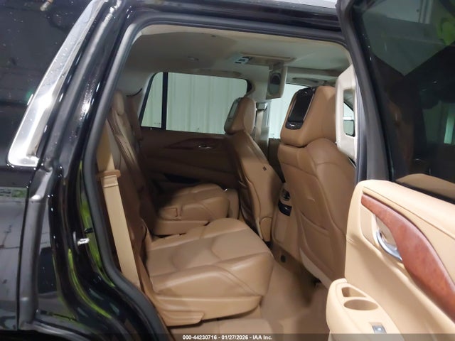 Aukcja sprzedaży 2015 Cadillac Escalade Platinum, vin: 1GYS4PKJ7FR588117, numer aukcji: 44230716