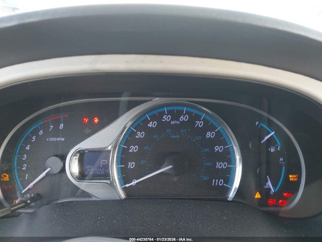 44230764 :رقم المزاد ، 5TDYK3DC4ES522119 vin ، 2014 Toyota Sienna Xle V6 8 Passenger مزاد بيع