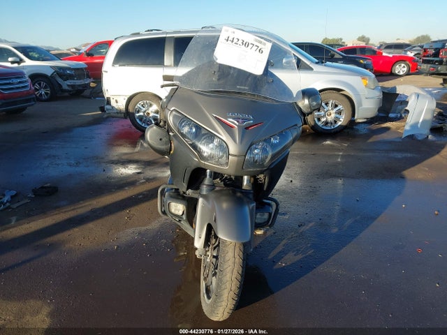JH2SC684XFK200611 Honda Gl1800 B