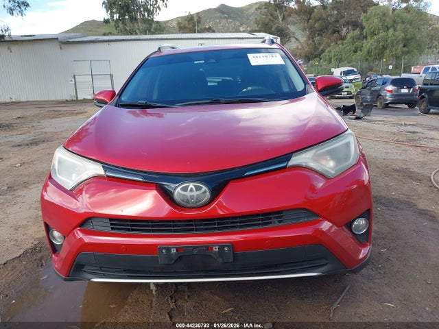 JTMWFREV5GJ077887 Toyota Rav4 Xle