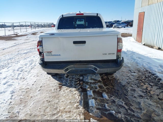 Toyota Tacoma Base V6 2015 5TFLU4EN8FX138429 Image 17