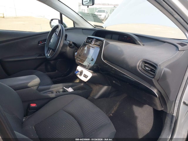 JTDKBRFU2G3506147 Toyota Prius Two