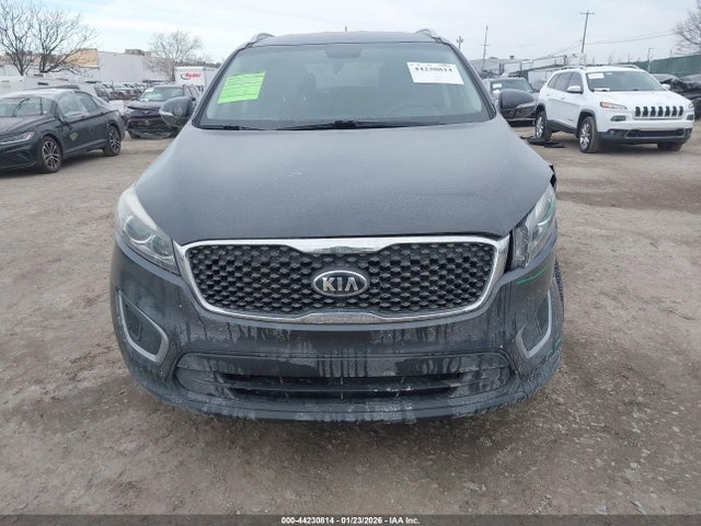 5XYPGDA32GG163764 KIA Sorento 2.4l Lx