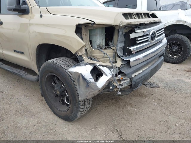 Продажа на аукционе авто 2017 Toyota Tundra Sr5 4.6l V8, vin: 5TFEM5F15HX122234, номер лота: 44230829