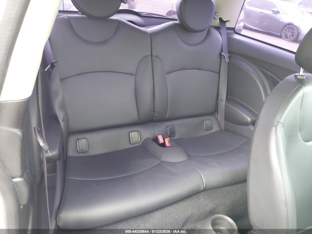2011 MINI COOPER WMWSU3C57BT184146 Photo 7