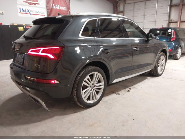 2018 AUDI Q5 WA1BNAFY1J2235214 Photo 3