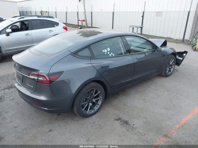 2023 TESLA MODEL 3 5YJ3E1EB4PF676431 Photo 3