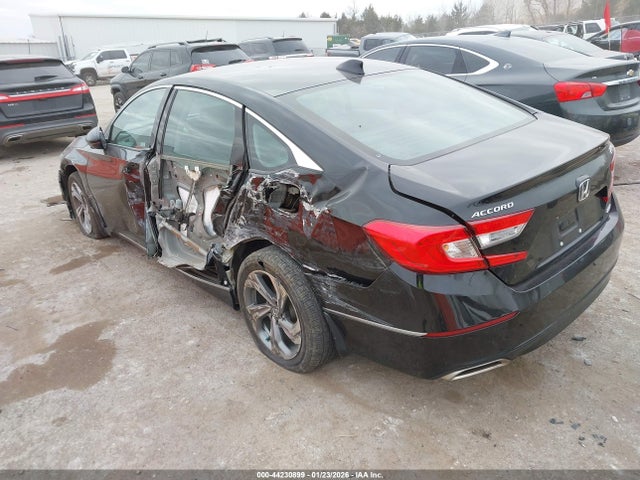 2018 HONDA ACCORD 1HGCV2F55JA014910 Photo 2