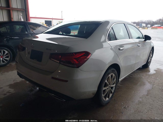 2020 MERCEDES-BENZ A 220 WDD3G4FB1LW040670 Photo 3
