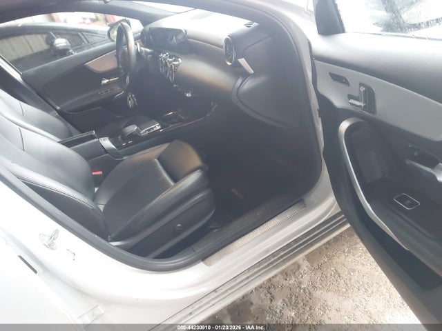 2020 MERCEDES-BENZ A 220 WDD3G4FB1LW040670 Photo 4
