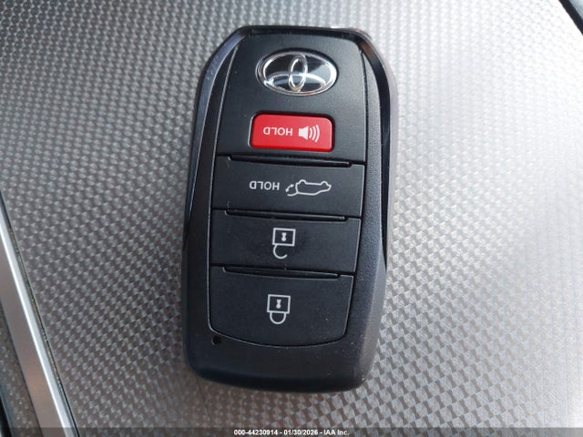 Toyota Sequoia Limited 2024 7SVAAABA0RX040652 Image 11