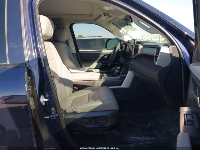 Toyota Sequoia Limited 2024 7SVAAABA0RX040652 Image 5