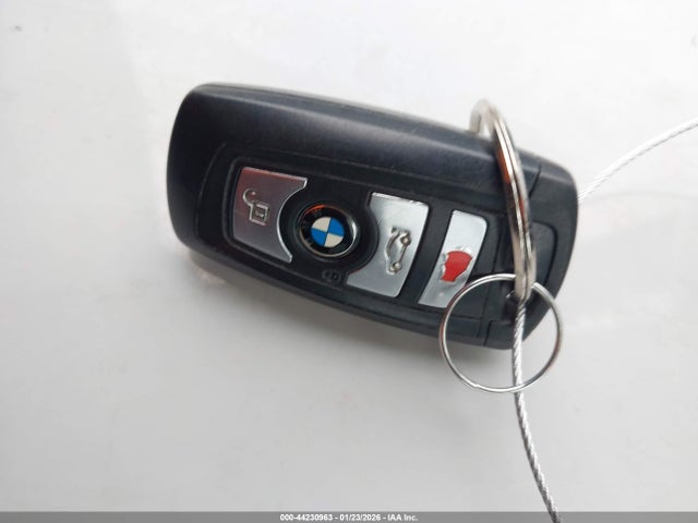 Продаж на аукціоні авто 2016 Bmw 528i, vin: WBA5A5C50GD527575, номер лоту: 44230963