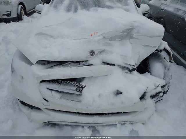 44230976 :رقم المزاد ، WDDWF4KB2JR345273 vin ، 2018 Mercedes-benz C 300 4matic مزاد بيع