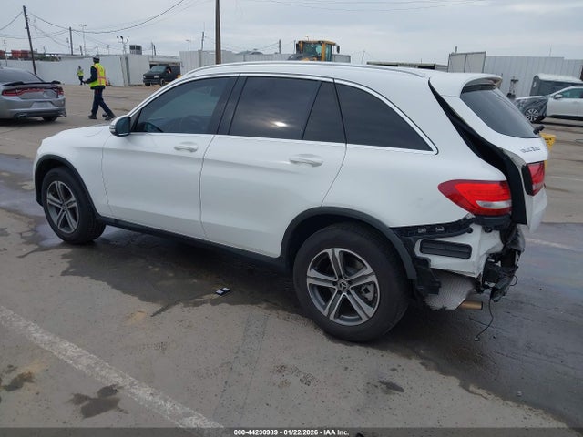 2019 MERCEDES-BENZ GLC 300 WDC0G4JB7KV142252 Photo 2