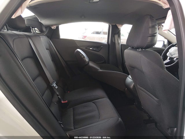 1G1ZG5ST1MF061408 Chevrolet Malibu Fwd Rs