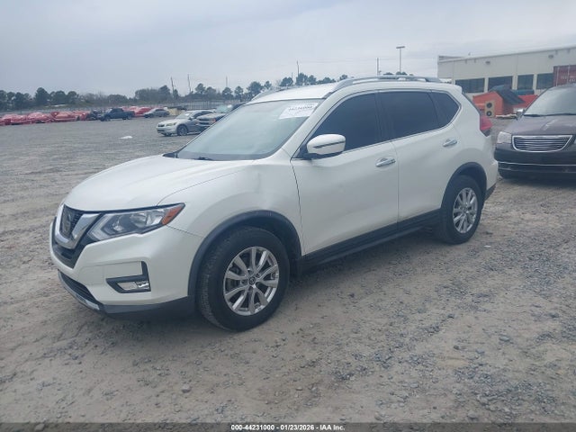 2017 NISSAN ROGUE KNMAT2MT3HP602695 Photo 1