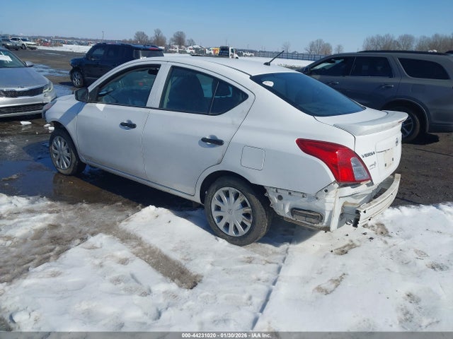 2019 NISSAN VERSA 3N1CN7AP7KL828803 Photo 2