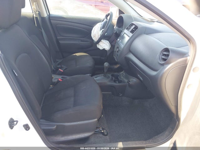 2019 NISSAN VERSA 3N1CN7AP7KL828803 Photo 4