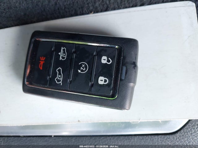 2022 JEEP GRAND WAGONEER 1C4SJVGJ8NS142917 Photo 10