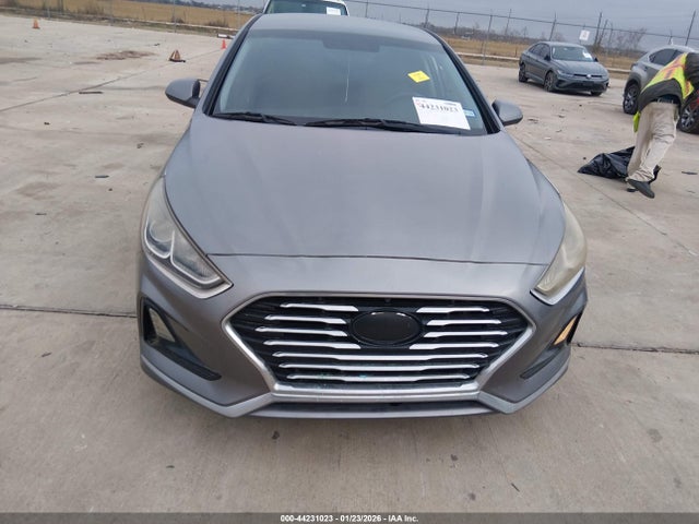 5NPE24AF4JH699728 Hyundai SONATA SE