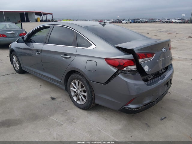 5NPE24AF4JH699728 Hyundai SONATA SE