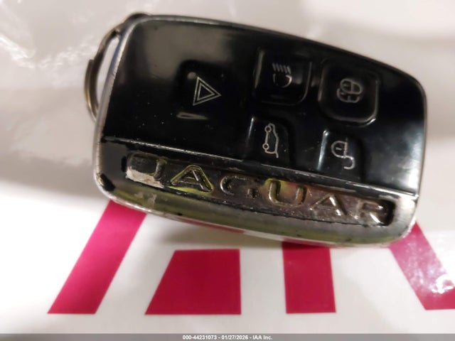 2017 JAGUAR XE SAJAD4BV9HA975340 Photo 10