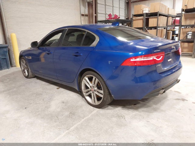 2017 JAGUAR XE SAJAD4BV9HA975340 Photo 2