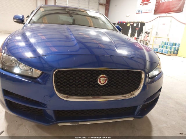 2017 JAGUAR XE SAJAD4BV9HA975340 Photo 5