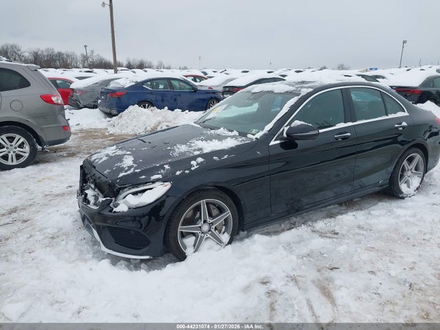 44231074 :رقم المزاد ، 55SWF4KB4HU195451 vin ، 2017 Mercedes-benz C 300 Sport 4matic مزاد بيع