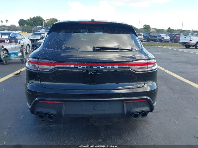 Porsche Macan 2022 WP1AA2A57NLB08658 Image 16