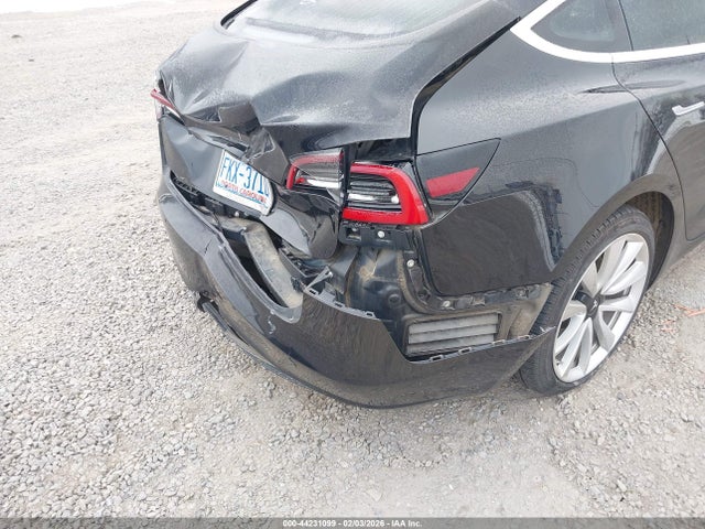 Aukcja sprzedaży 2018 Tesla Model 3 Long Range/performance, vin: 5YJ3E1EB1JF071564, numer aukcji: 44231099