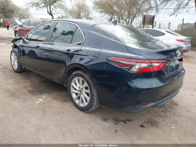 4T1C11AK6MU471211 Toyota CAMRY LE