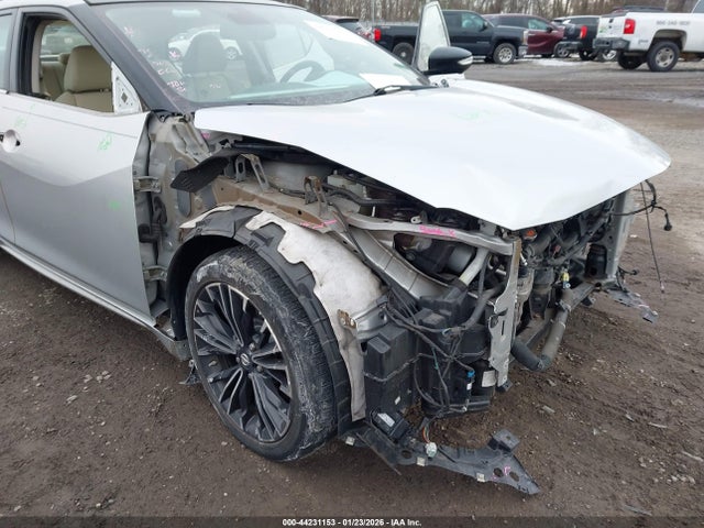 44231153 :رقم المزاد ، 1N4AA6AP0GC904297 vin ، 2016 Nissan Maxima 3.5 Platinum مزاد بيع