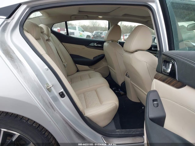 44231153 :رقم المزاد ، 1N4AA6AP0GC904297 vin ، 2016 Nissan Maxima 3.5 Platinum مزاد بيع