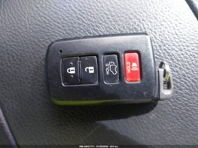 5TDJKRFH9GS319436 Toyota Highlander Xle V6