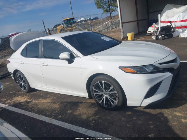 4T1G11AK0LU942527 Toyota CAMRY SE