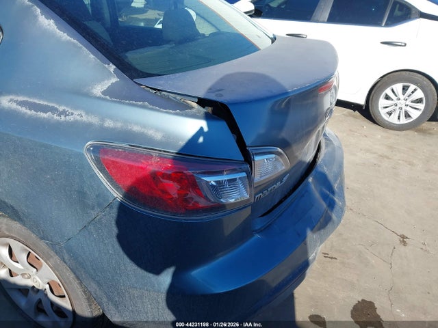 Продажа на аукционе авто 2011 Mazda Mazda3 I Sport, vin: JM1BL1UF2B1445938, номер лота: 44231198
